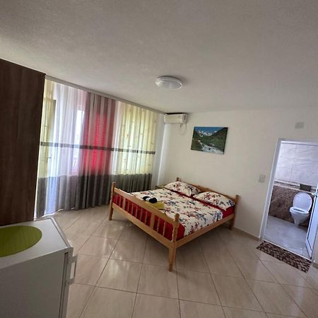 Apartments Edona Ulcinj Ngoại thất bức ảnh