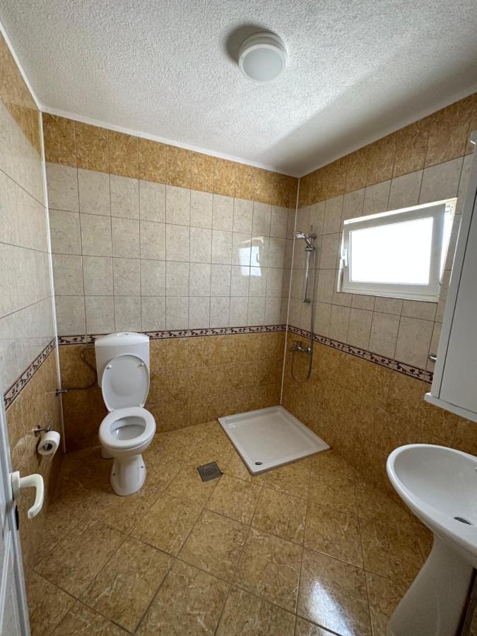 Apartments Edona Ulcinj Ngoại thất bức ảnh
