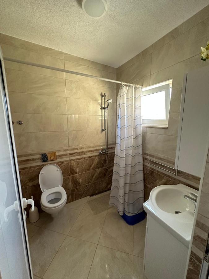 Apartments Edona Ulcinj Ngoại thất bức ảnh