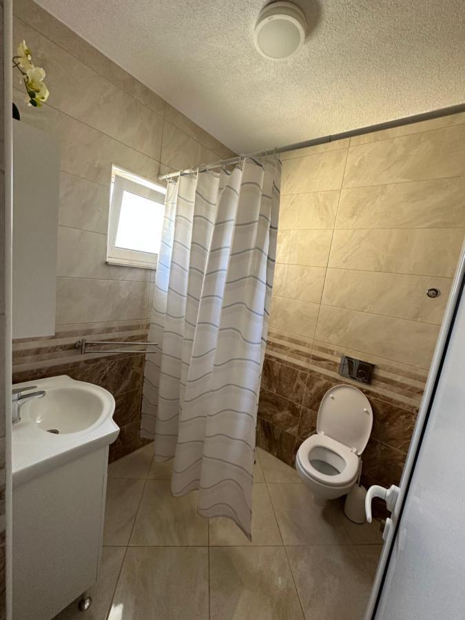 Apartments Edona Ulcinj Ngoại thất bức ảnh