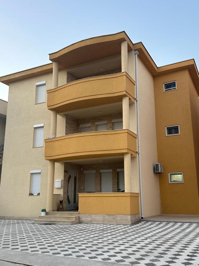 Apartments Edona Ulcinj Ngoại thất bức ảnh