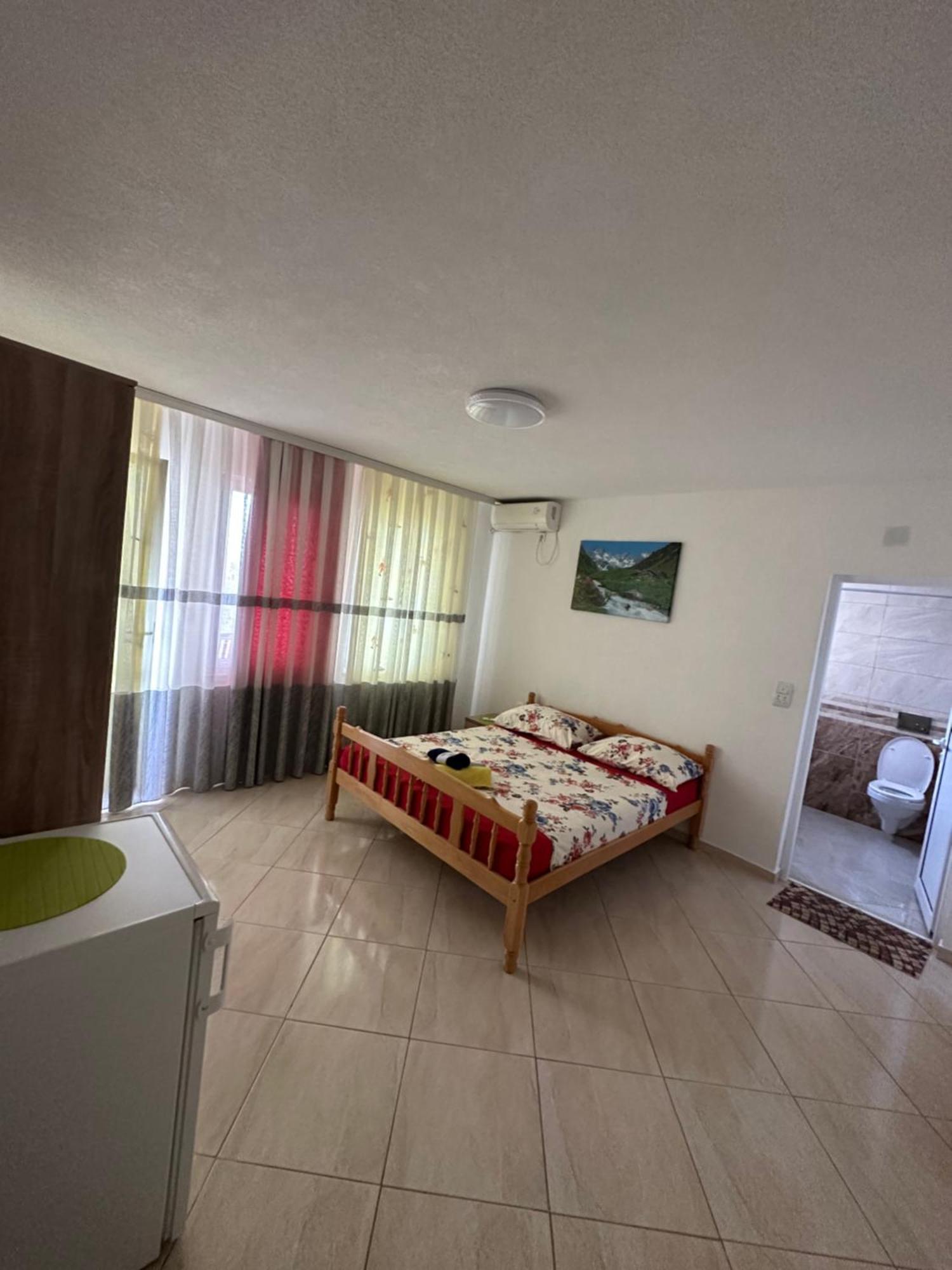 Apartments Edona Ulcinj Ngoại thất bức ảnh